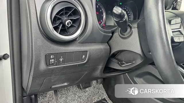 Hyundai The New Kona 2021 Белый из Кореи, фото 3