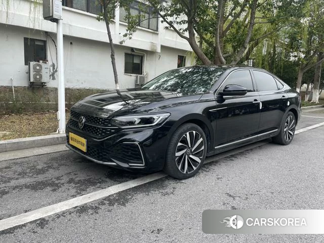 Volkswagen Passat 2022 Черный из Китая, фото 3