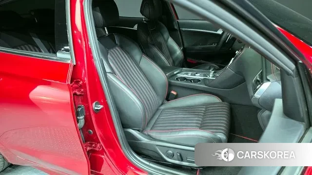 Genesis G70 2020 Красный из Кореи, фото 3