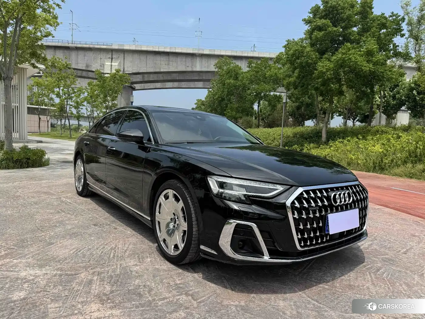 Audi A8 2022 Черный из Китая, фото 3