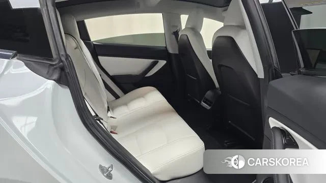 Tesla Model 3 2020 Белый из Кореи, фото 3