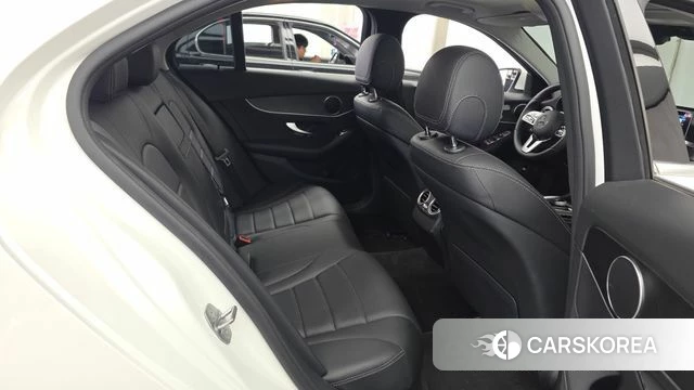 Mercedes-Benz C-Class W205 2021 Белый из Кореи, фото 3