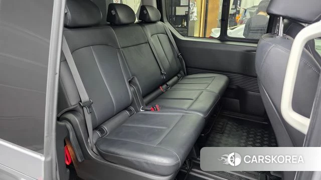 Hyundai Staria 2024 Серебряный из Кореи, фото 3