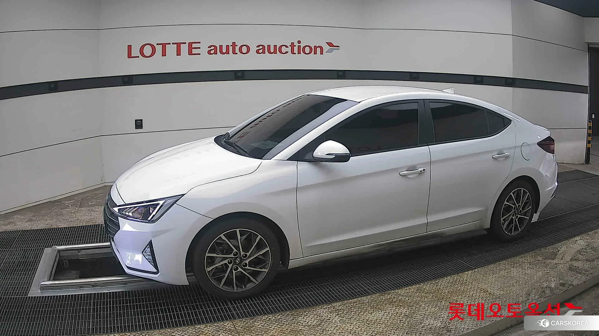 Hyundai Avante 2020 Polar White из Кореи, фото 3