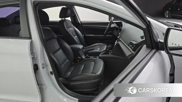 Hyundai The New Avante AD 2018 Белый из Кореи, фото 3