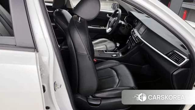 Kia The New K5 2nd generation 2018 Белый из Кореи, фото 3