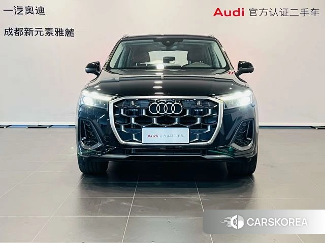Audi Q7 2024 Черный из Китая, фото 3