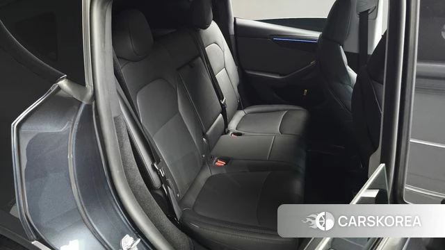 Tesla Model Y 2025 Серый из Кореи, фото 3