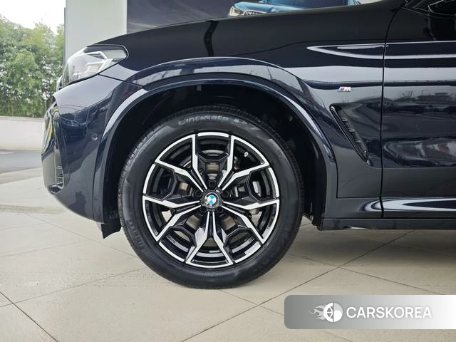 BMW X4 2025 Черный из Китая, фото 3