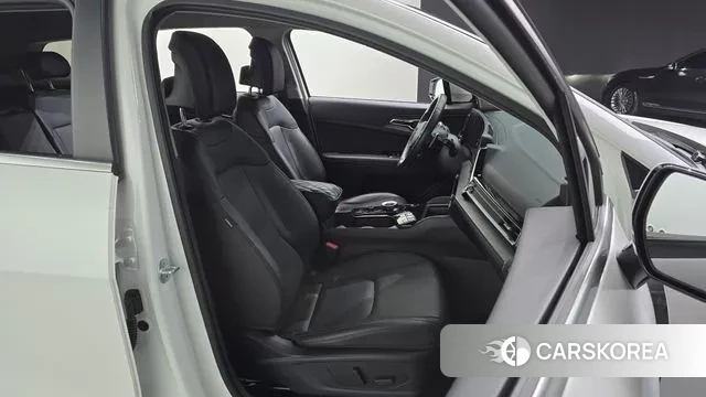 Kia Sportage 5th Generation 2023 Белый из Кореи, фото 3