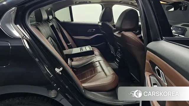 BMW 3 Series (G20) 2022 Черный из Кореи, фото 3