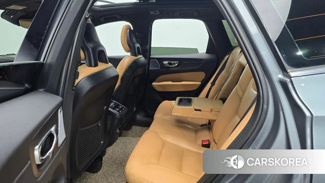Volvo XC60 second Generation 2018 Серый из Кореи, фото 3