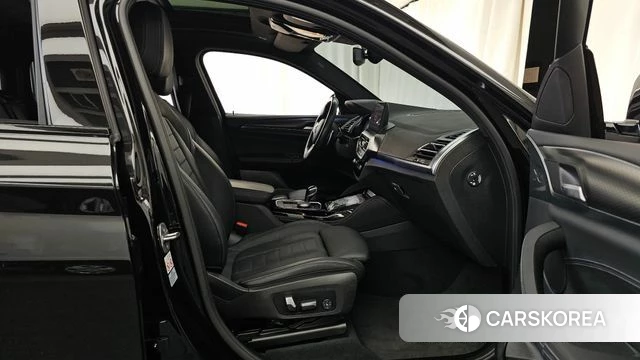 BMW X4 (G02) 2023 Черный из Кореи, фото 3