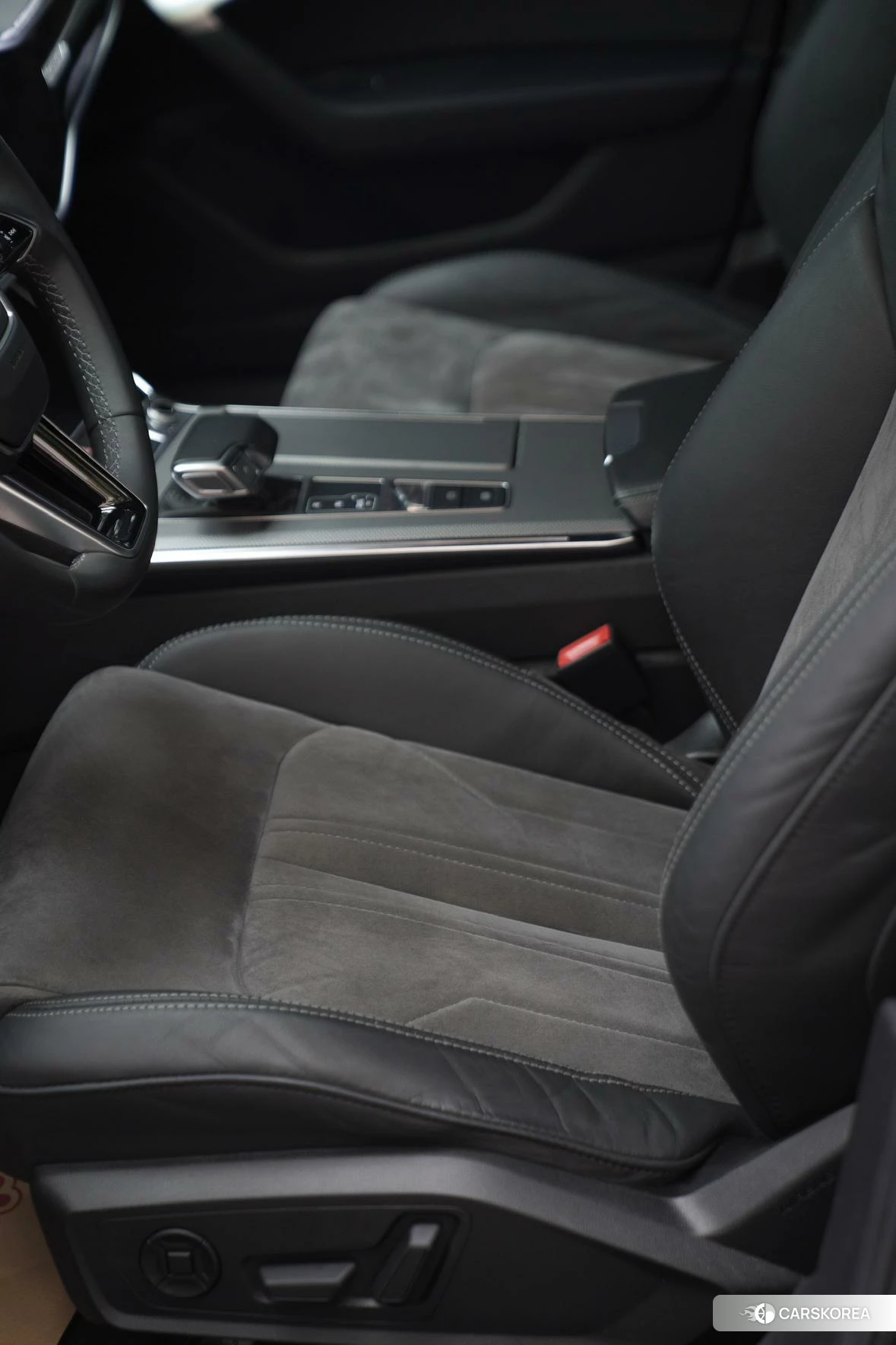 Audi A6L 2020 Черный из Китая, фото 3
