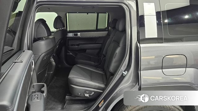 Hyundai Santa Fe (MX5) 2023 Серый из Кореи, фото 3