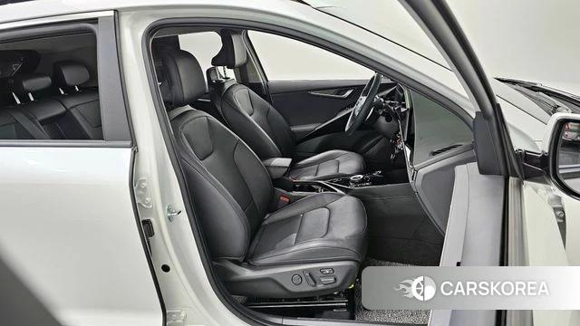 Kia Di Ol Nu Niro 2024 Белый из Кореи, фото 3