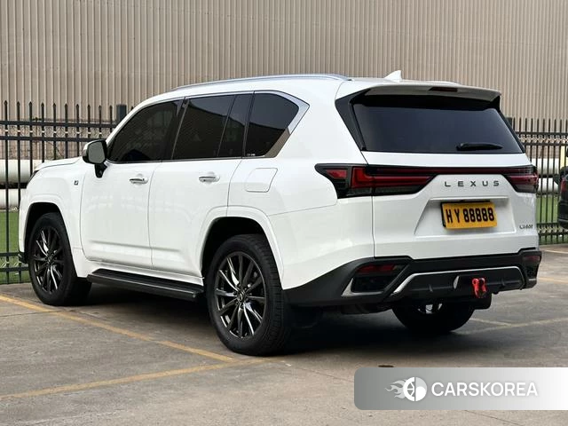 Lexus LX 2025 Белый из Китая, фото 3
