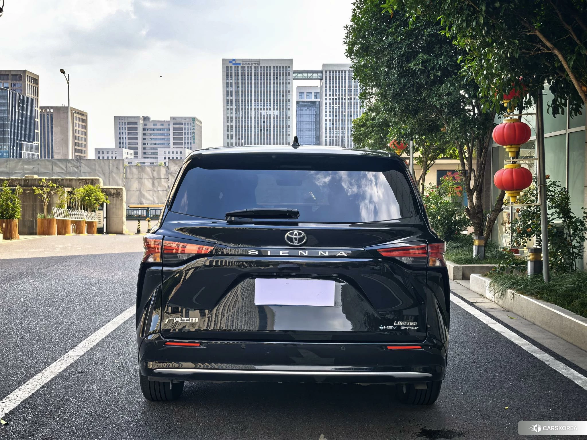 Toyota Saina 2024 Черный из Китая, фото 3