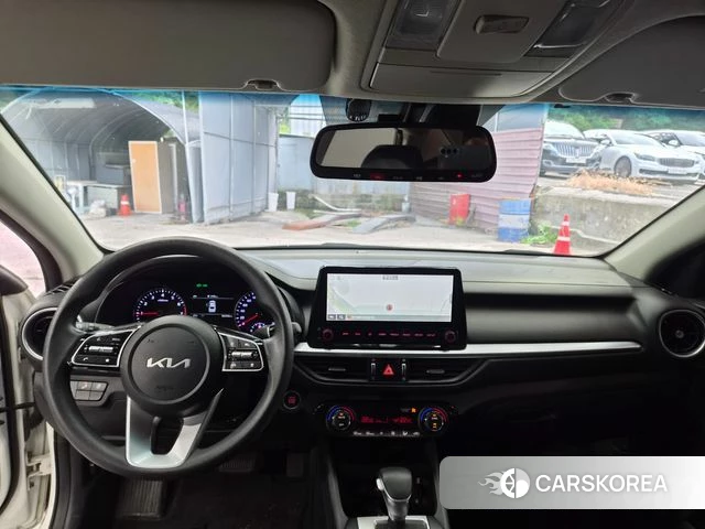 Kia The New K3 2nd generation 2022 Белый из Кореи, фото 3