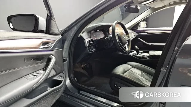 BMW 5 Series (G30) id 3492317 из Кореи 3