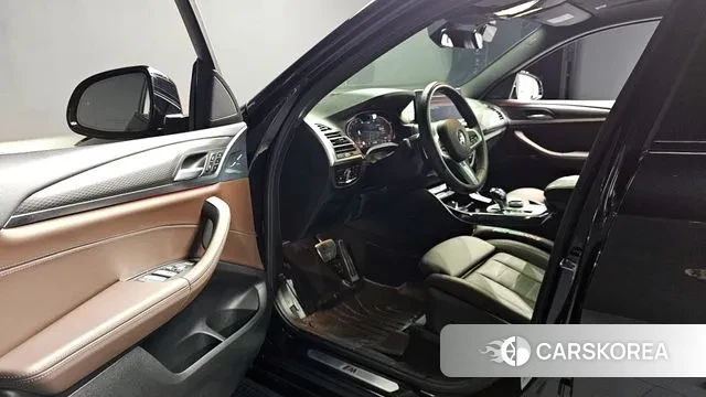 BMW X4 (G02) 2023 Черный из Кореи, фото 3