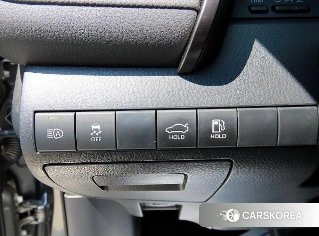 Toyota Camry (XV70) 2024 Серый из Кореи, фото 3