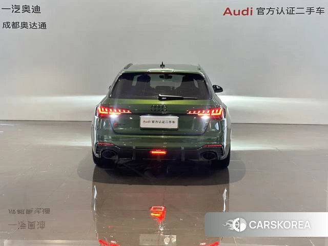 Audi RS 4 2021 Зеленый из Китая, фото 3