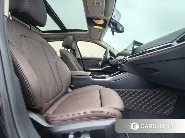BMW i3 2023 Черный из Китая, фото 3