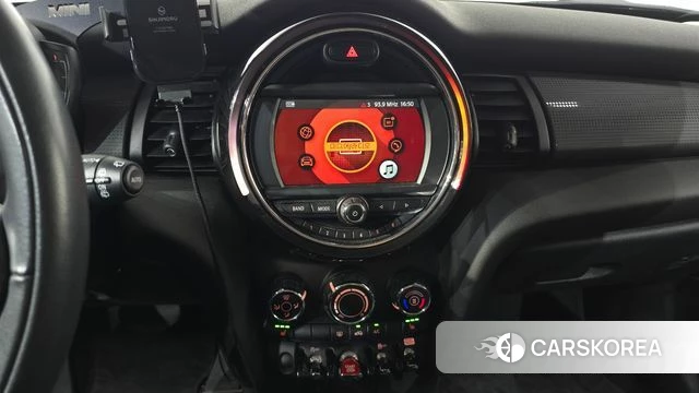 Mini Cooper 2020 Черный из Кореи, фото 3