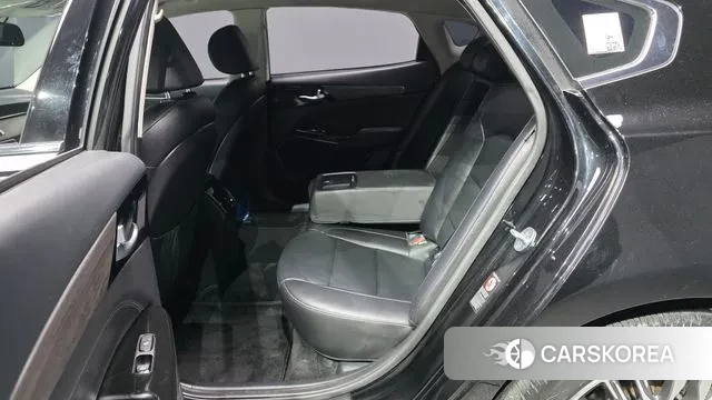 Kia K7 Premier 2021 Черный из Кореи, фото 3