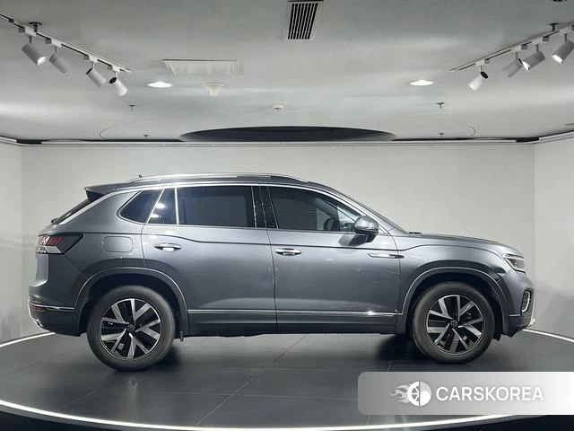 Volkswagen Tanyue 2024 Серебристо-серый из Китая, фото 3
