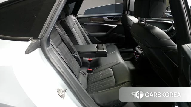 Audi A7 (4K) 2022 Белый из Кореи, фото 3