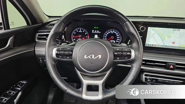 Kia K5 3rd generation 2023 Белый из Кореи, фото 3