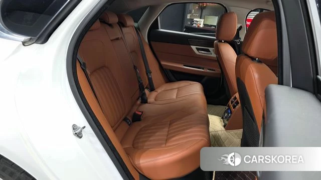 Jaguar XF (X260) 2018 Белый из Кореи, фото 3