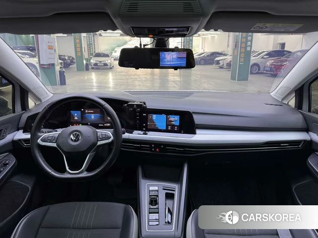 Volkswagen Golf 2021 Белый из Китая, фото 3