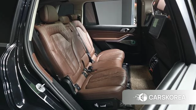 BMW X7 (G07) 2021 Черный из Кореи, фото 3