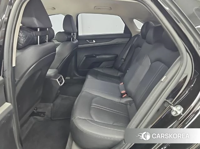 Kia K5 3rd generation 2023 Черный из Кореи, фото 3