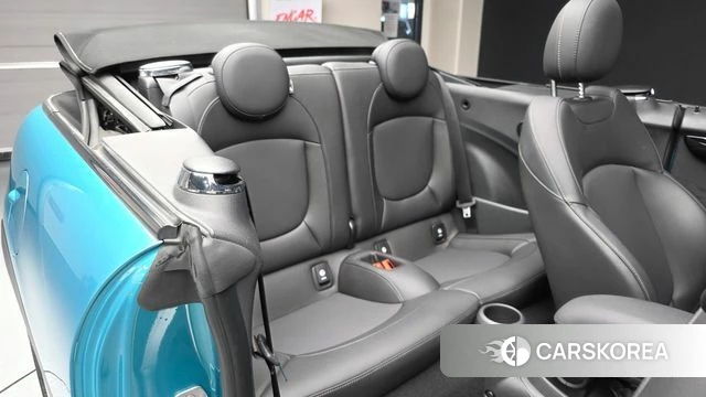 Mini Cooper Convertible 2019 Небесно-голубой из Кореи, фото 3