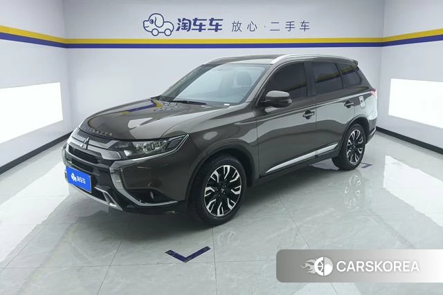 Mitsubishi  Outlander 2019 Другой из Китая, фото 3