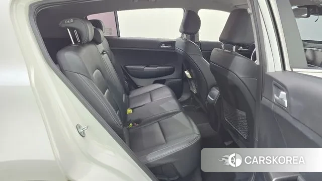 Kia Sportage The Bold 2021 Белый из Кореи, фото 3