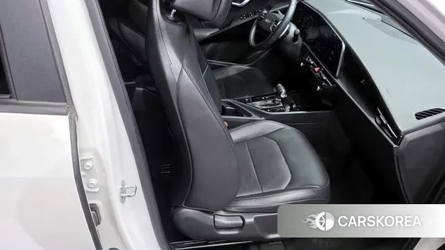 Kia Di Ol Nu Niro 2022 Белый из Кореи, фото 3