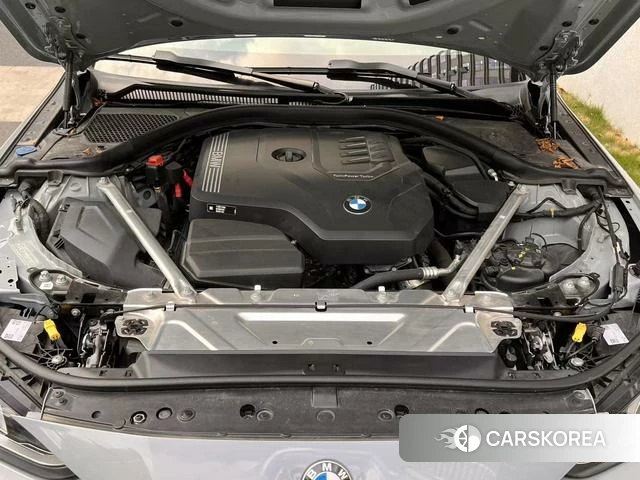 BMW 4 series 2025 Серебристо-серый из Китая, фото 3