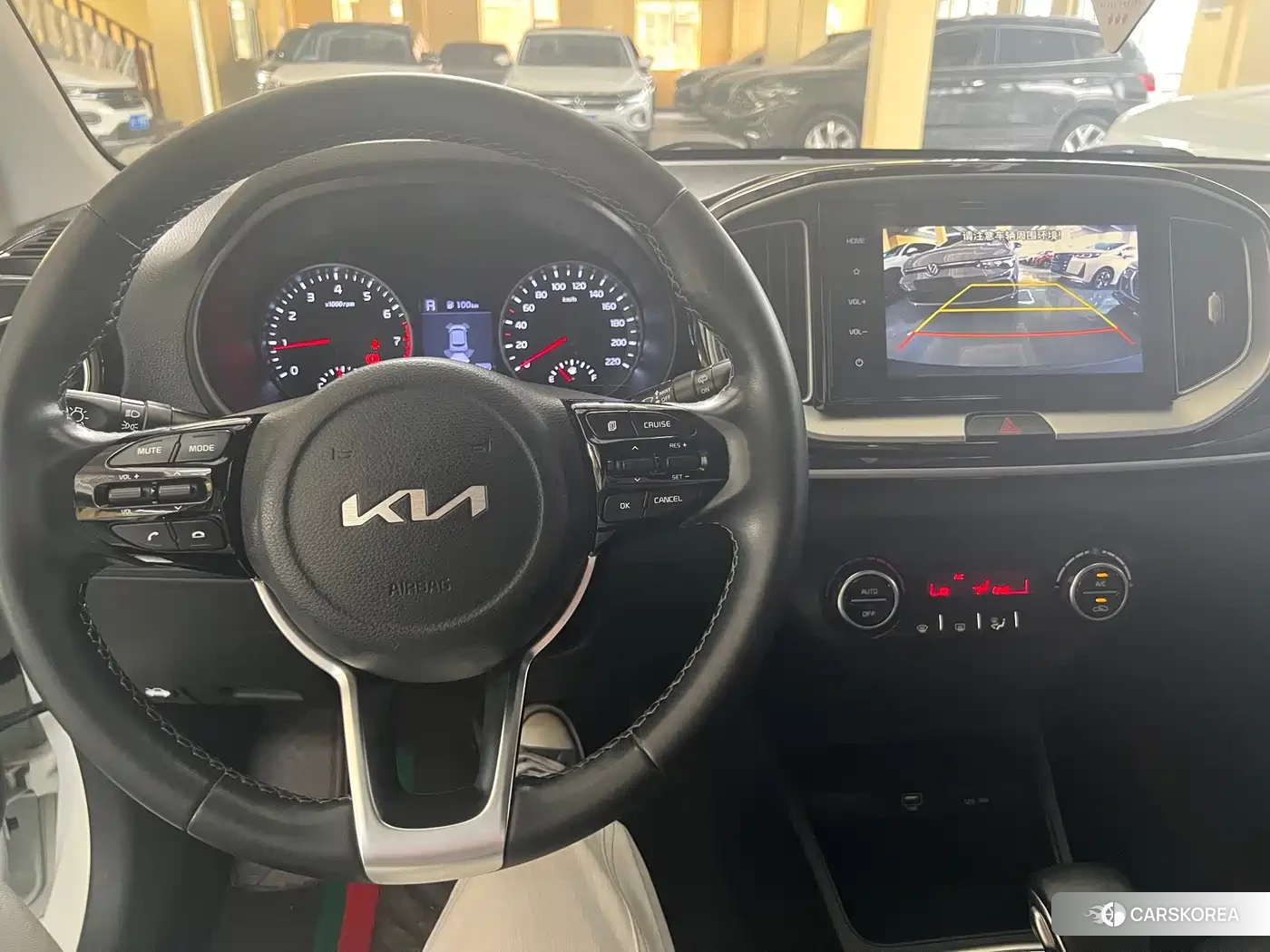 Kia KX1 2022 Белый из Китая, фото 3