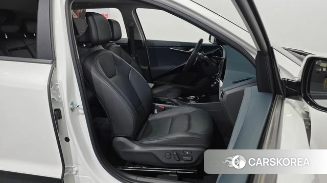 Kia Di Ol Nu Niro 2022 Белый из Кореи, фото 3