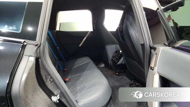 BMW iX 2023 Черный из Кореи, фото 3