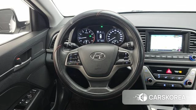 Hyundai Avante AD 2018 Белый из Кореи, фото 3