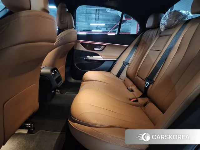 Mercedes-Benz E-Class W214 2025 Черный из Кореи, фото 3