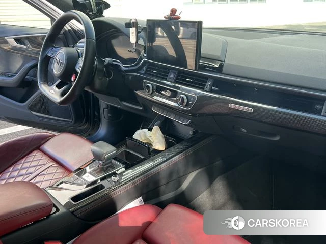 Audi S4 2023 Черный из Китая, фото 3