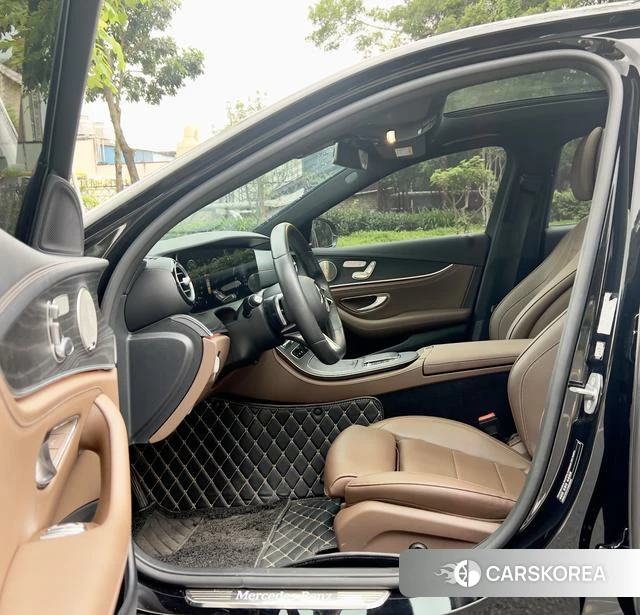 Mercedes-Benz E-class id 4222160 из Китая 3