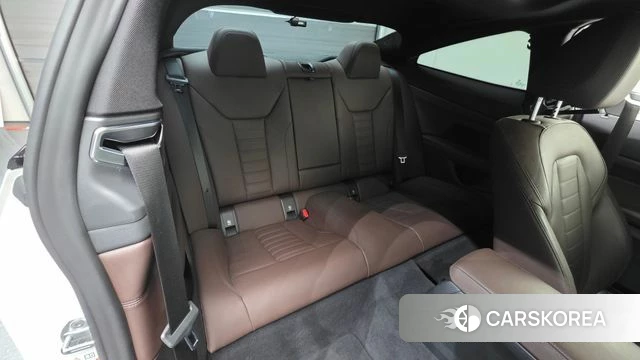 BMW 4 Series (G22) 2023 Белый из Кореи, фото 3